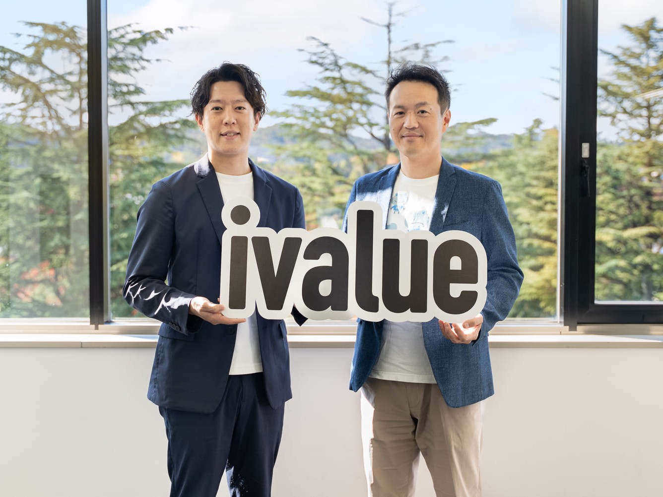 対談の2ショット写真